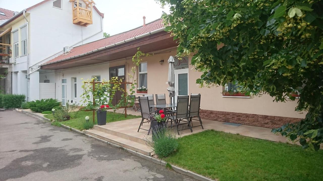 Nobilis Apartman Eger Exterior foto