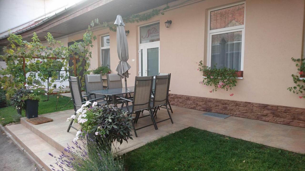 Nobilis Apartman Eger Exterior foto